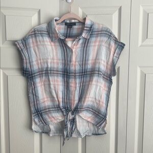 Casual Chic  Plaid Button-Front Tie Hem Top/ cotton.  #034